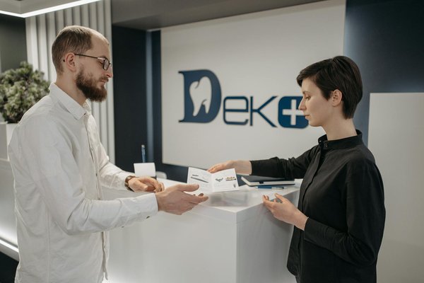 How can you successfully navigate uk employment laws for full compliance?